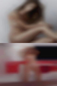 Jet black nude girls.